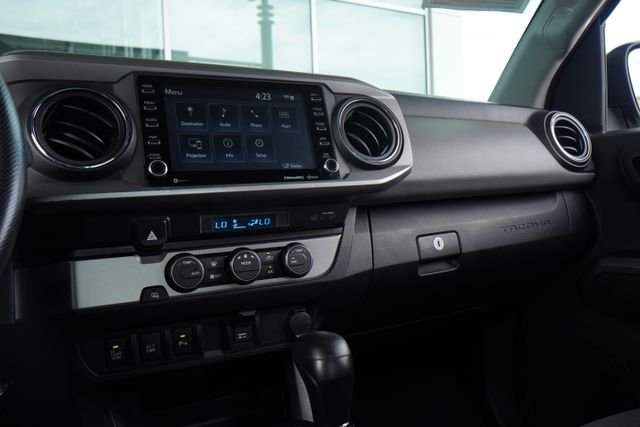 Used 2021  Toyota SR5 image 24