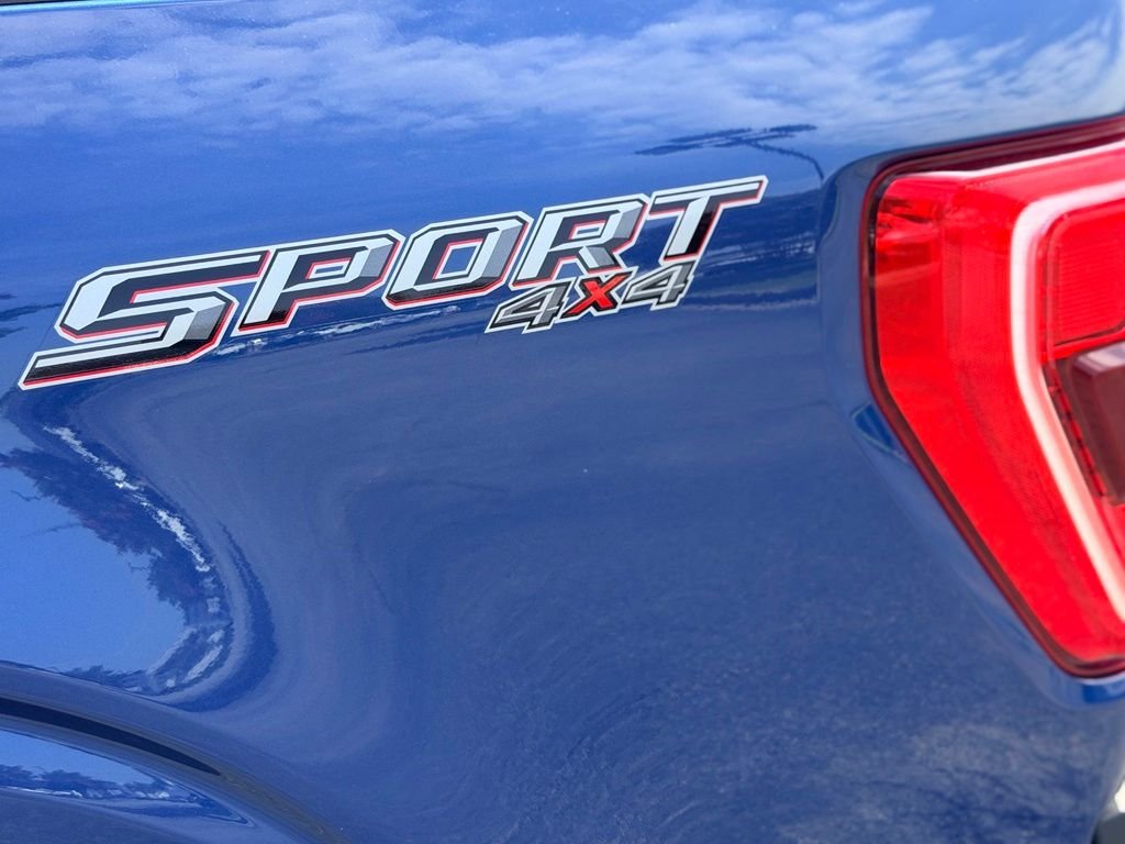 Used 2023 Blue Ford XLT image 6