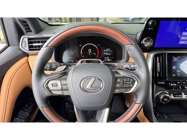 New 2026 Eminent White Pearl Lexus LUXURY image 19