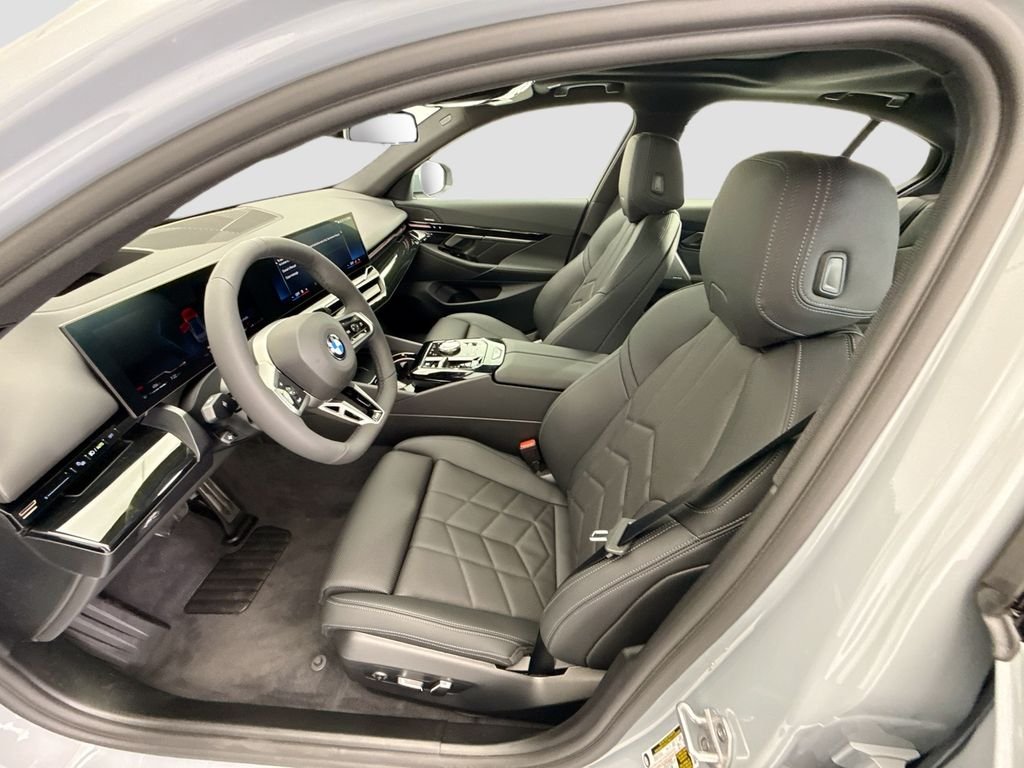 Used 2026 Gray Metallic BMW 530i image 18