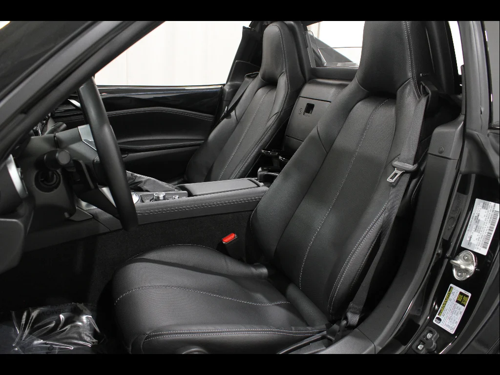 Certified Used 2025 Jet Black Mica Mazda Grand Touring image 6