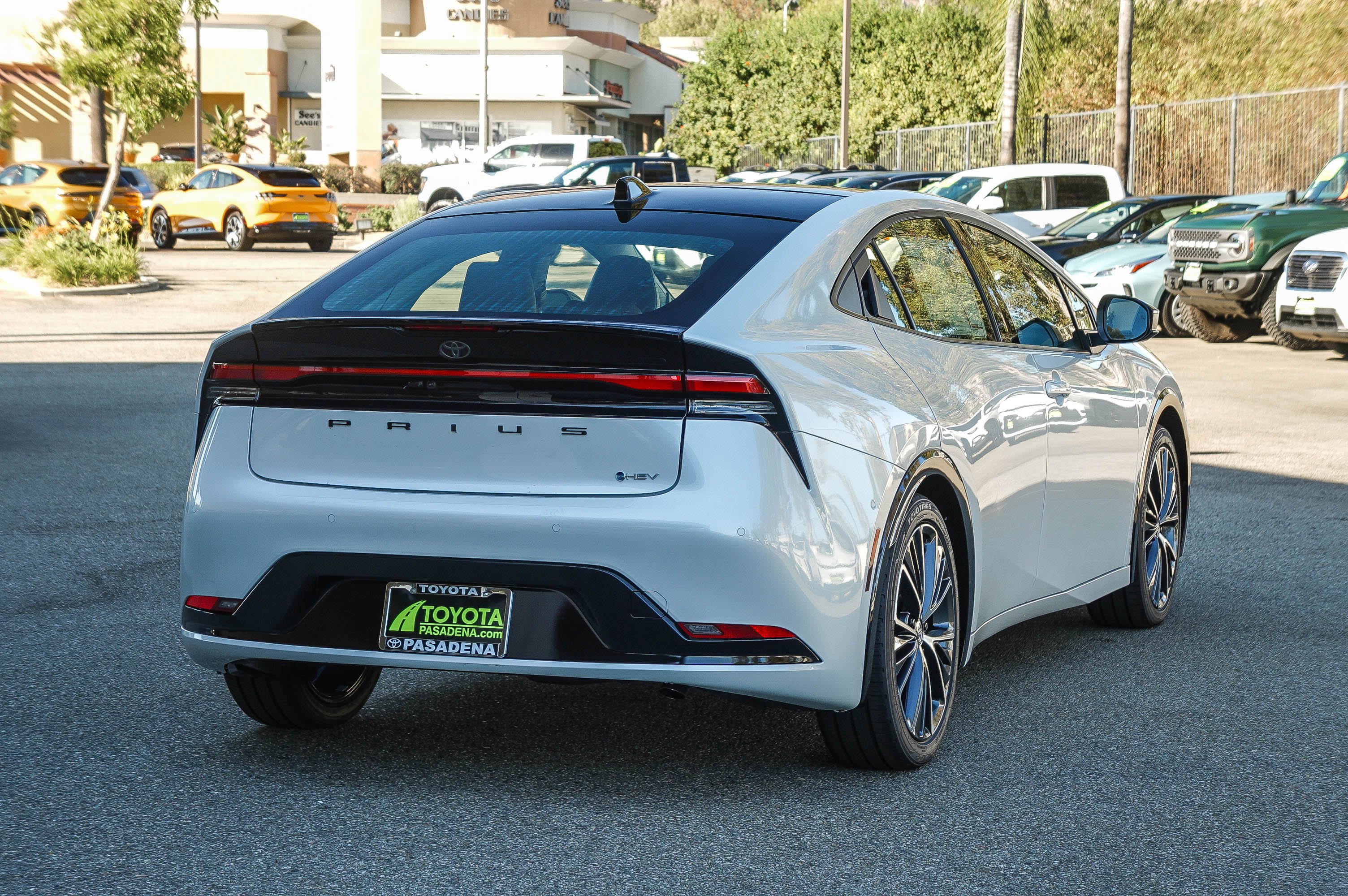 New 2027 Wind Chill Pearl <sup>1</sup> Toyota  Limited image 34
