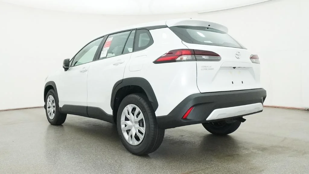 New 2026 Wind Chill Pearl Toyota L image 5