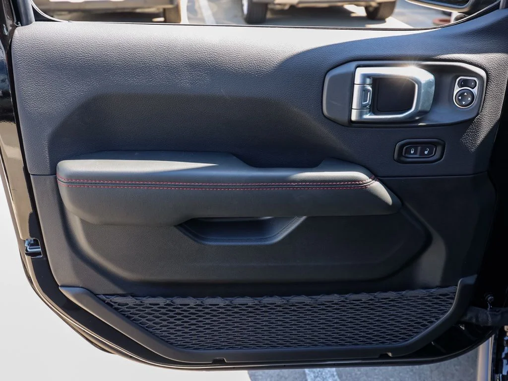 New 2026 Black Clearcoat Jeep Rubicon X image 22