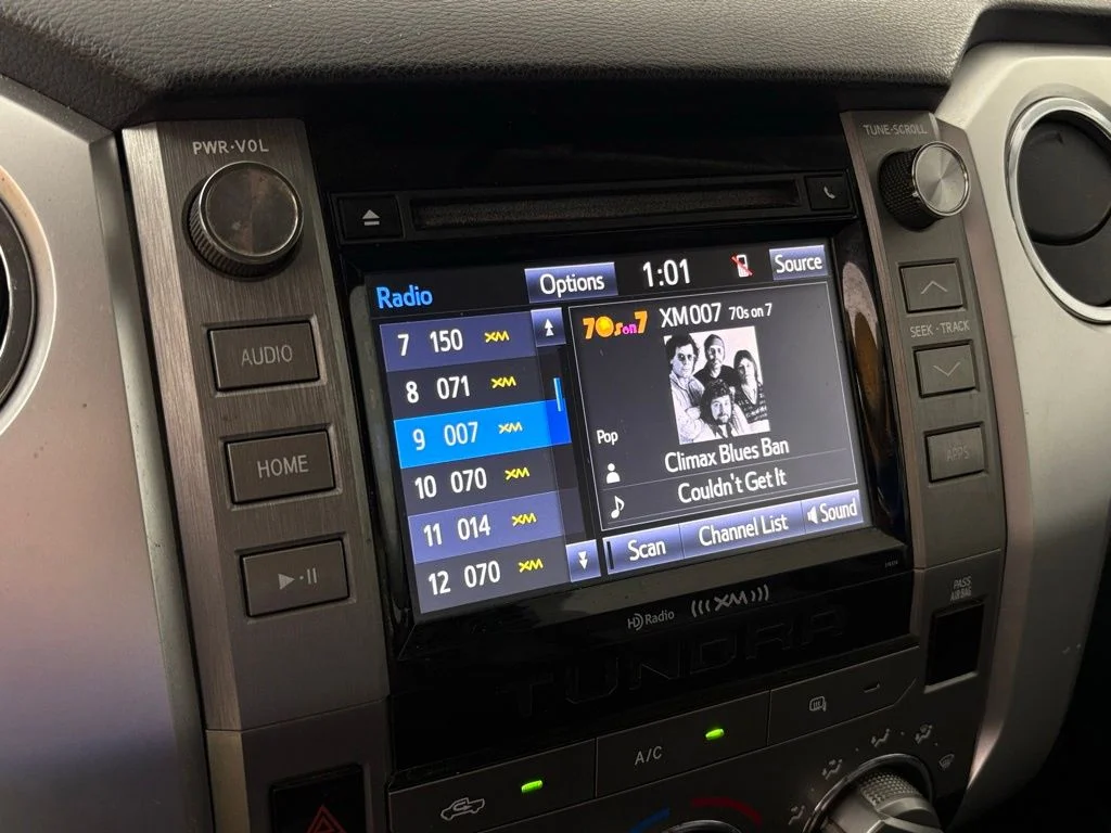 Used 2019 White Toyota SR5 image 25