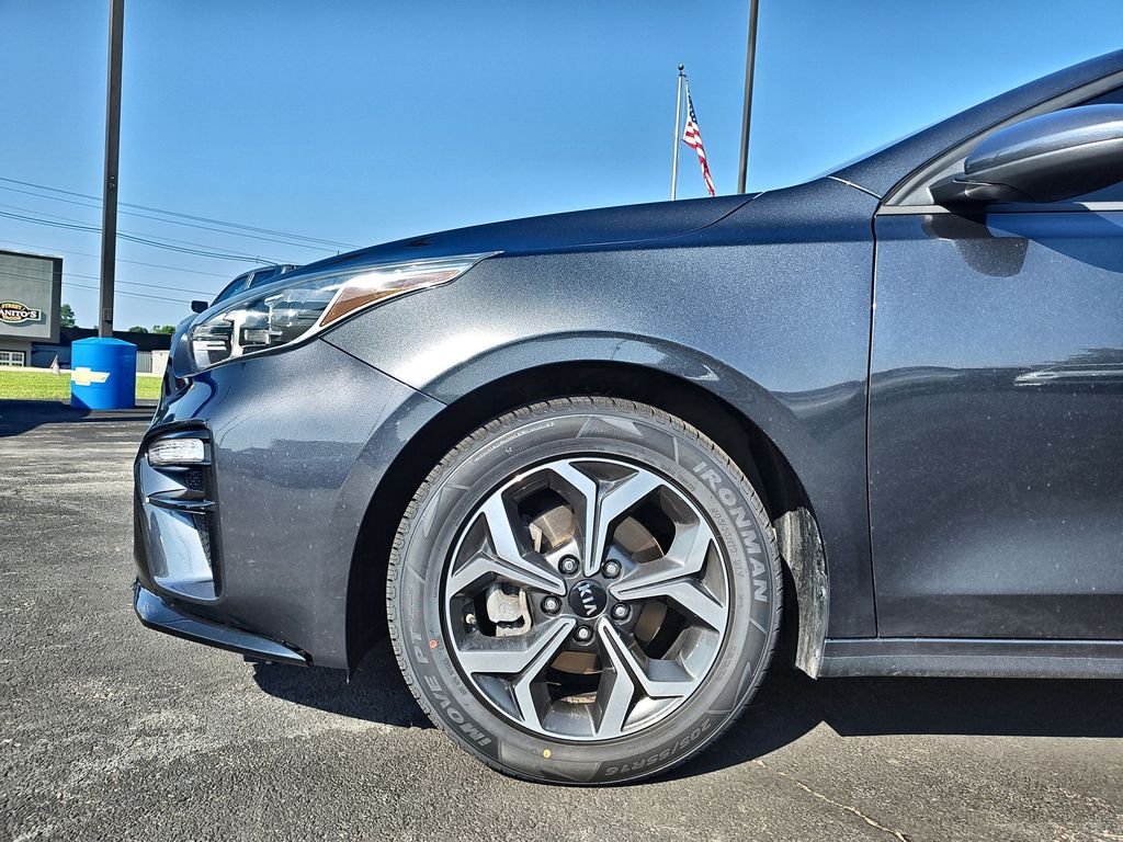 2021 Kia Forte LXS - Photo 10