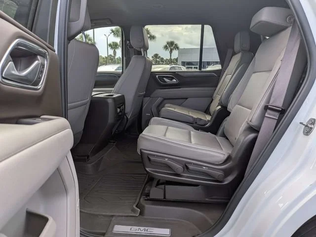 Used 2022 SUMMIT WHITE GMC SLT image 14