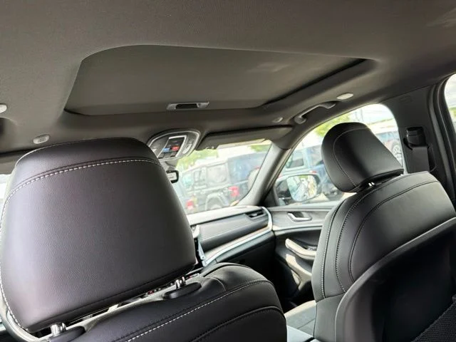 New 2026 Gray Jeep Altitude image 11