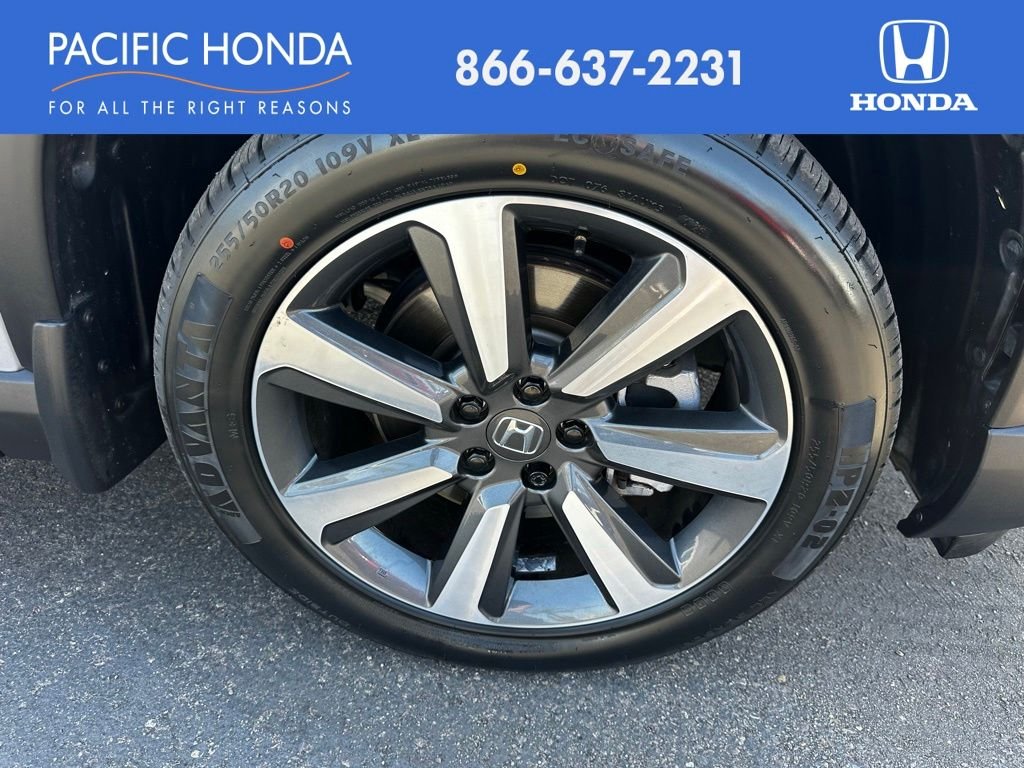 Used 2023  Honda Touring image 11