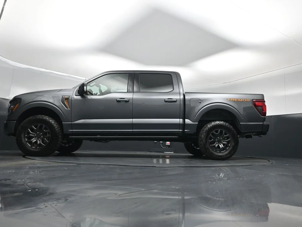 New 2026 Gray Ford Tremor image 51