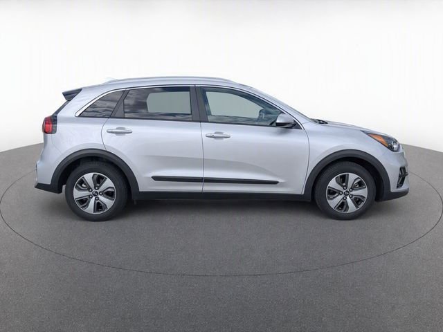 Used 2021 Silver Kia LX image 8
