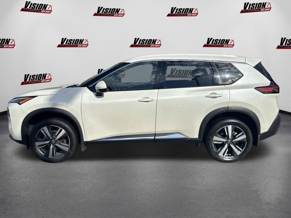Used 2023 White Nissan SL image 10