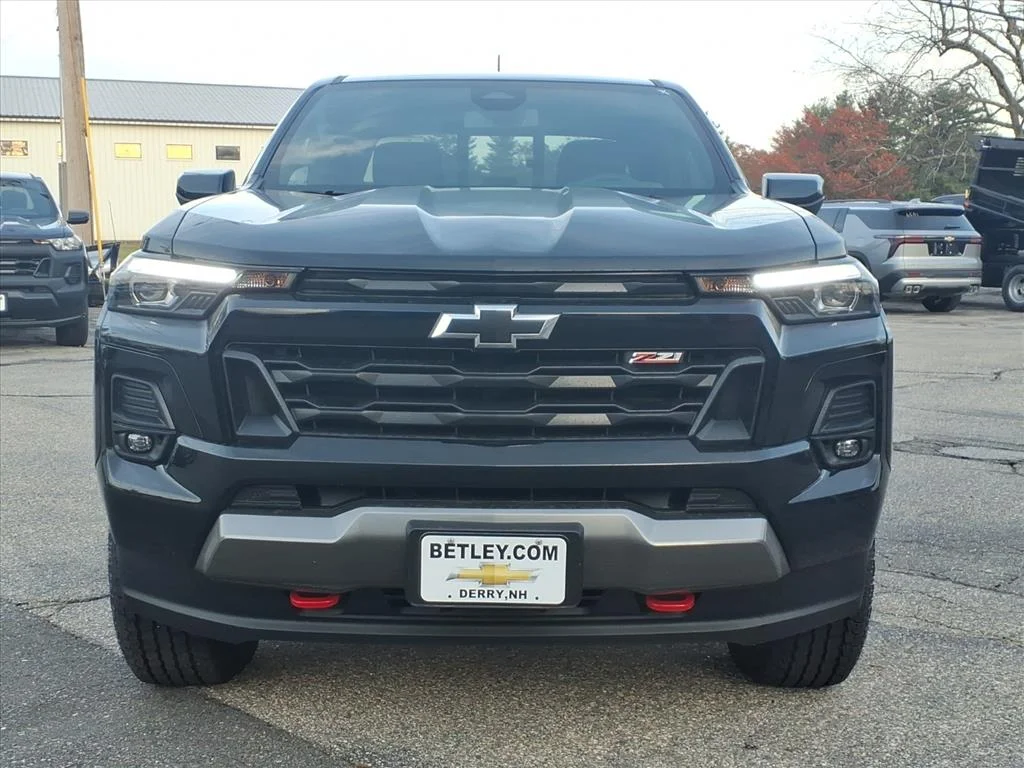 New 2026 Black Chevrolet Z71 image 2