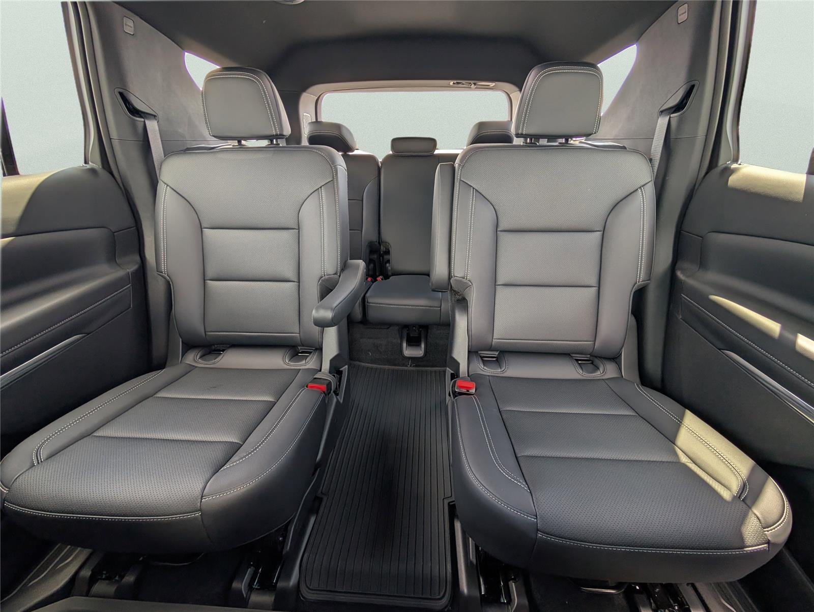 2026 Chevrolet Traverse LT - Photo 26