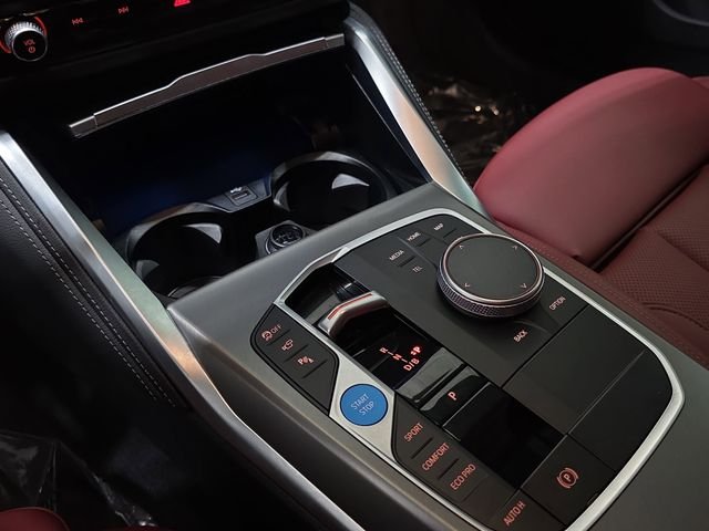 Used 2025 Black Sapphire Metallic BMW xDrive40 image 25