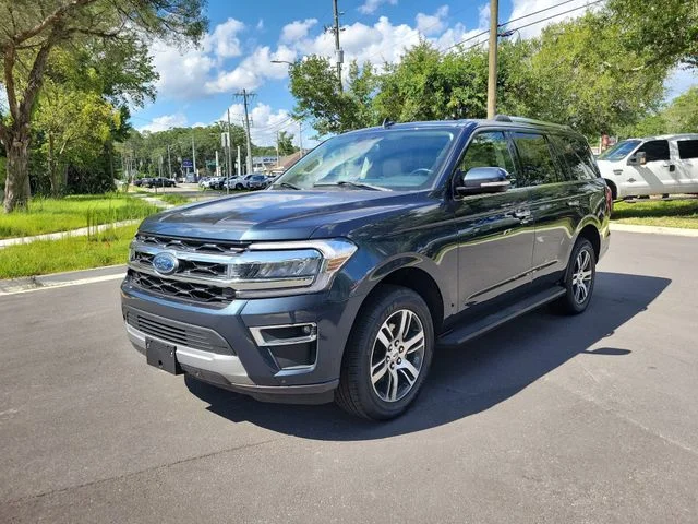 Used 2024 Blue Ford Limited image 4