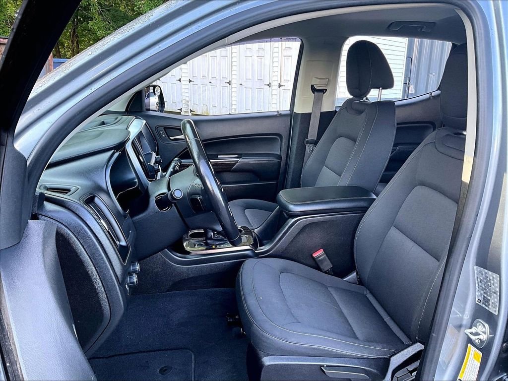 Used 2020 Gray GMC SLE1 image 10