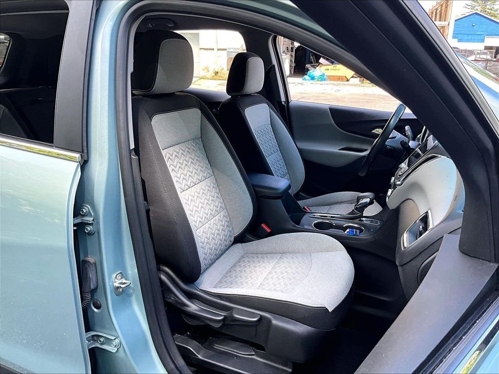 Used 2022 Seaglass Blue Metallic Chevrolet LT image 11
