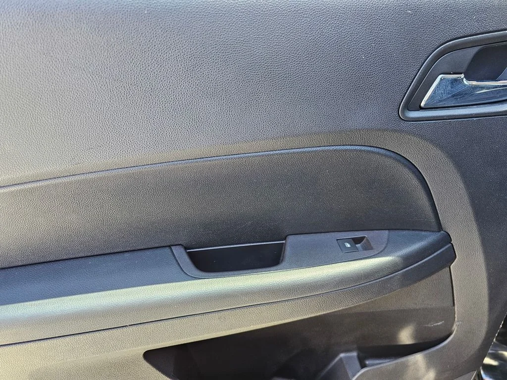 Used 2017 Onyx Black GMC SLE-2 image 13