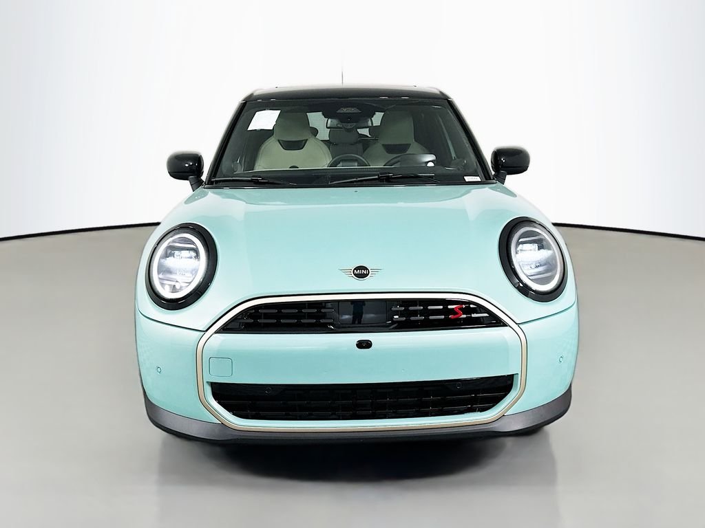 Used 2026 Green MINI  image 2