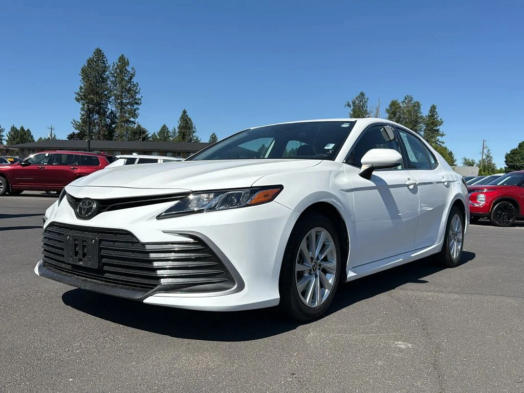 Used 2021 Super White Toyota LE image 36