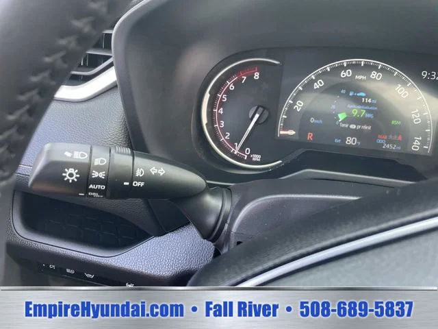 2025 Toyota RAV4 XLE Premium - Photo 33