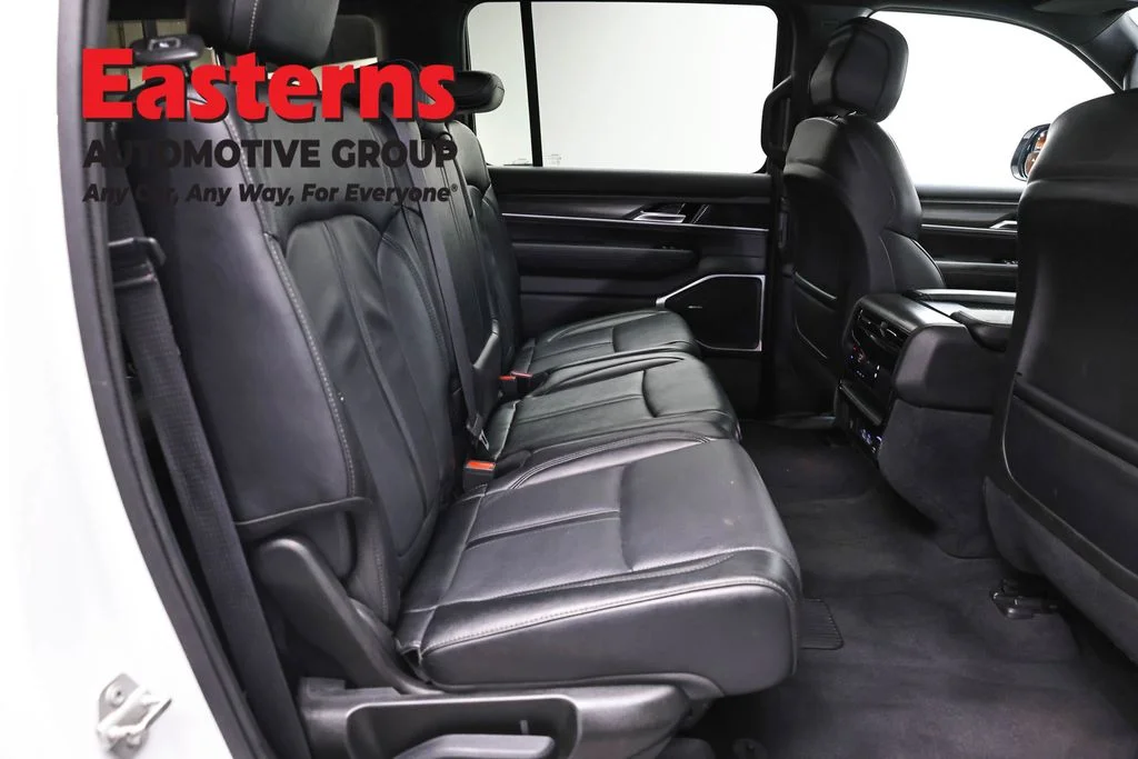 Used 2024 White Jeep Series II image 25