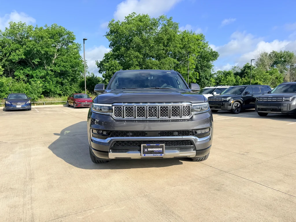 Used 2022 Baltic Gray Metallic Clearcoat Jeep Series II image 2