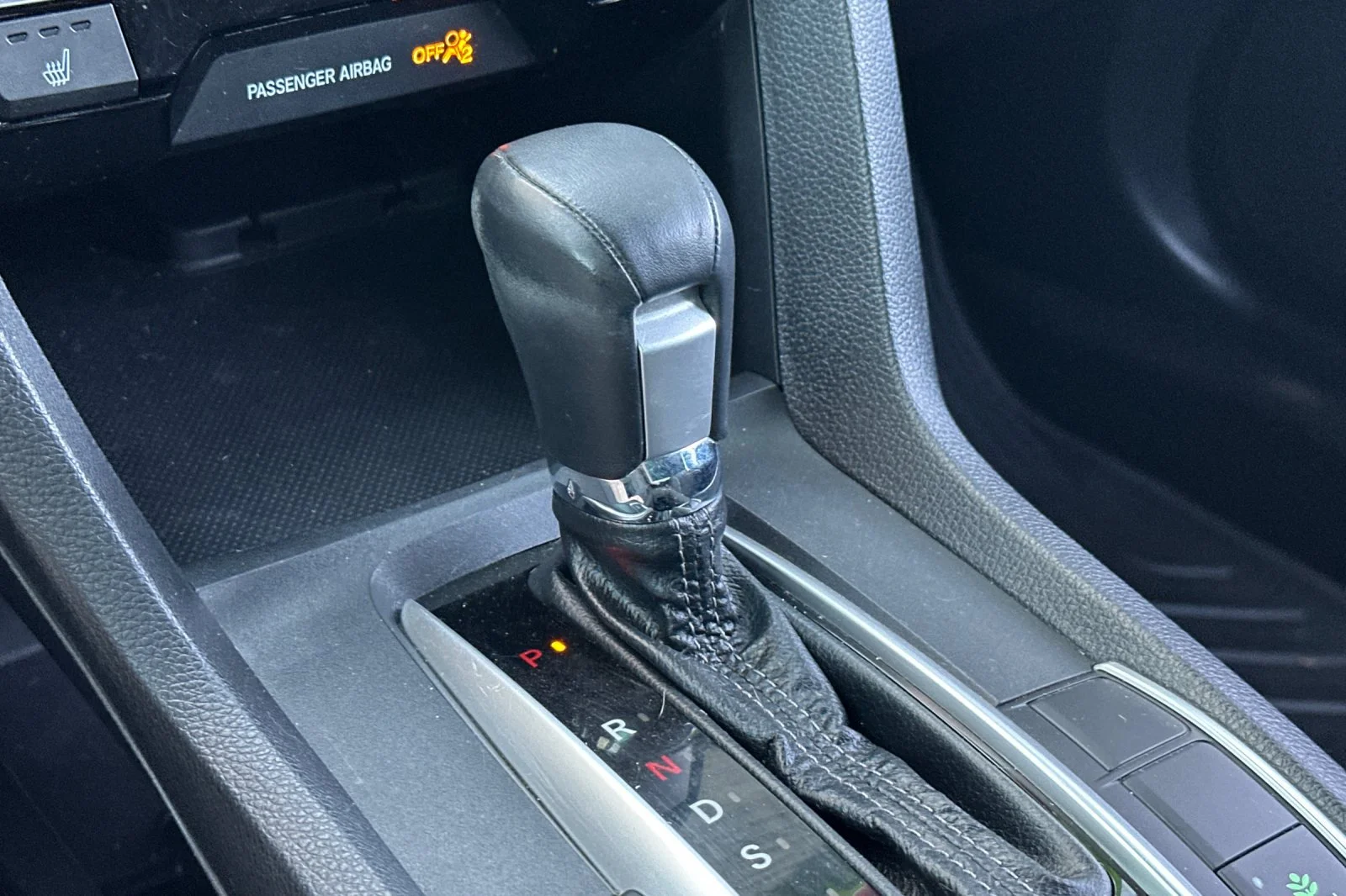 Used 2019 White Honda EX image 20