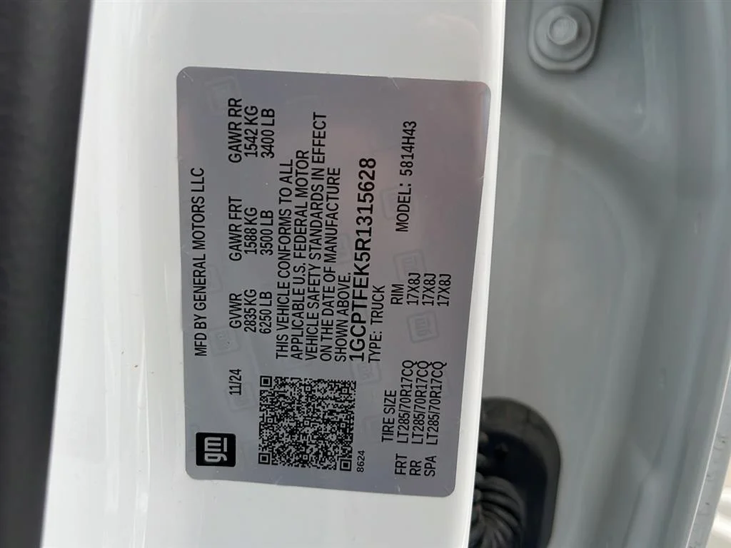 Used 2024 WHITE Chevrolet 4WD ZR2 image 21