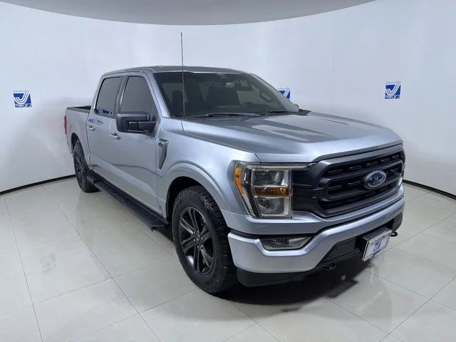 Used 2022 ICONICSILVER Ford XLT image 2