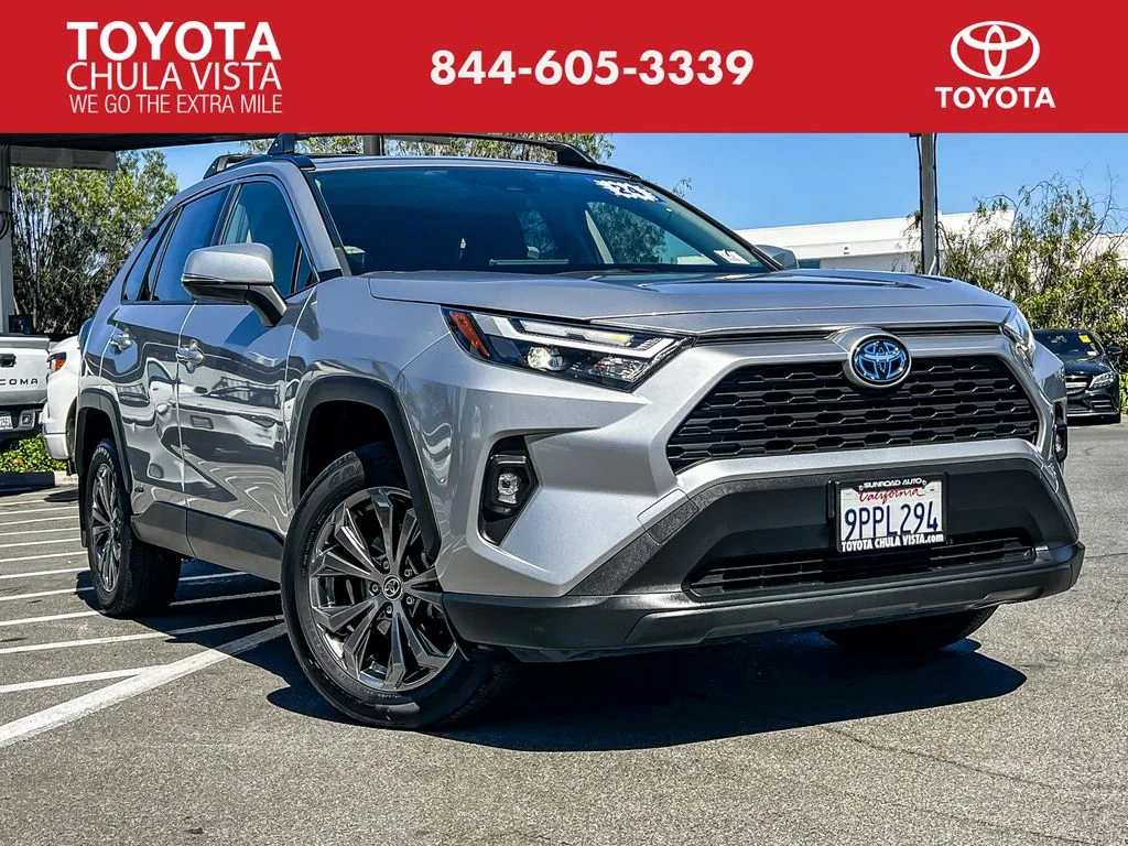 Certified Used 2024 Silver Toyota XLE Premium image 1