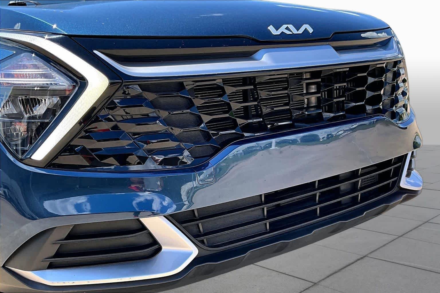 Used 2023 Vesta Blue Kia EX image 28
