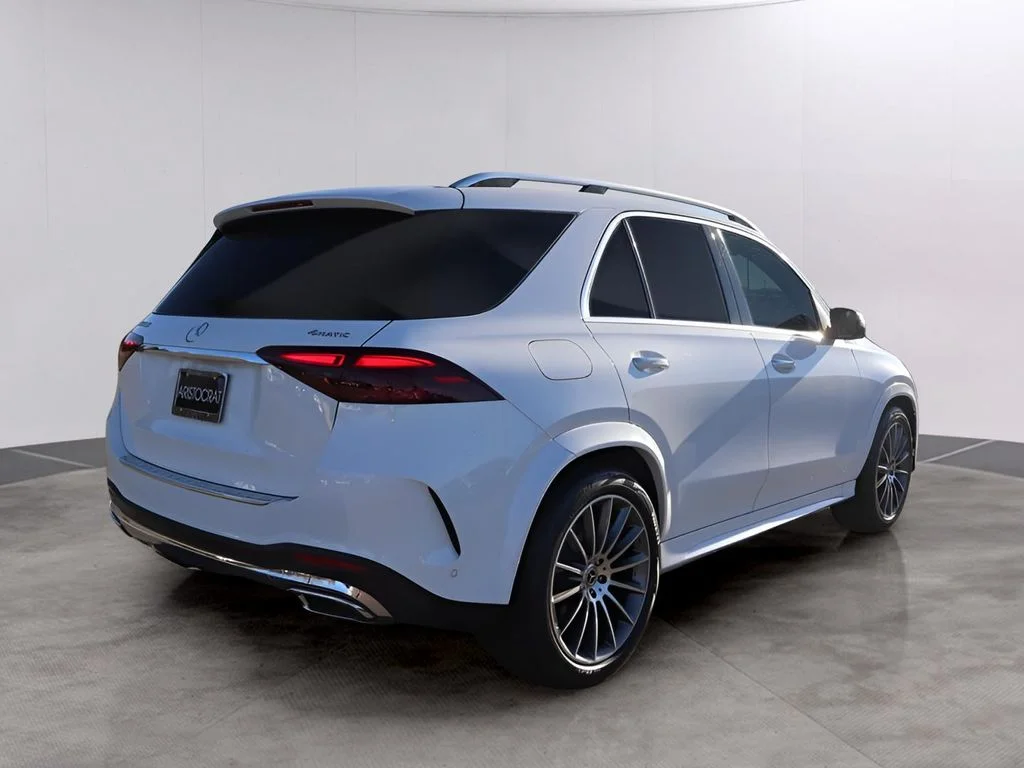 New 2026 MANUFAKTUR Moonlight White Metallic Mercedes-Benz GLE 350 image 7