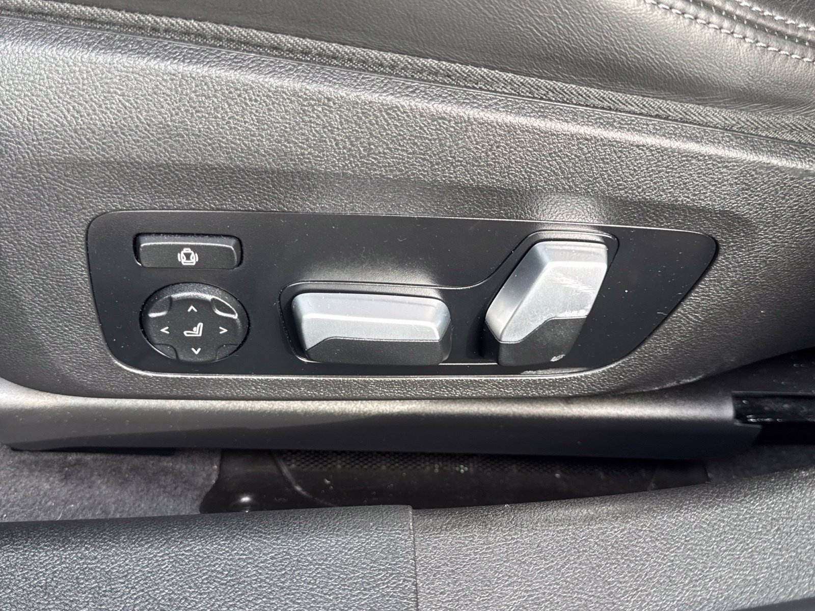 Certified Used 2023 Black Sapphire Metallic BMW Competition image 25
