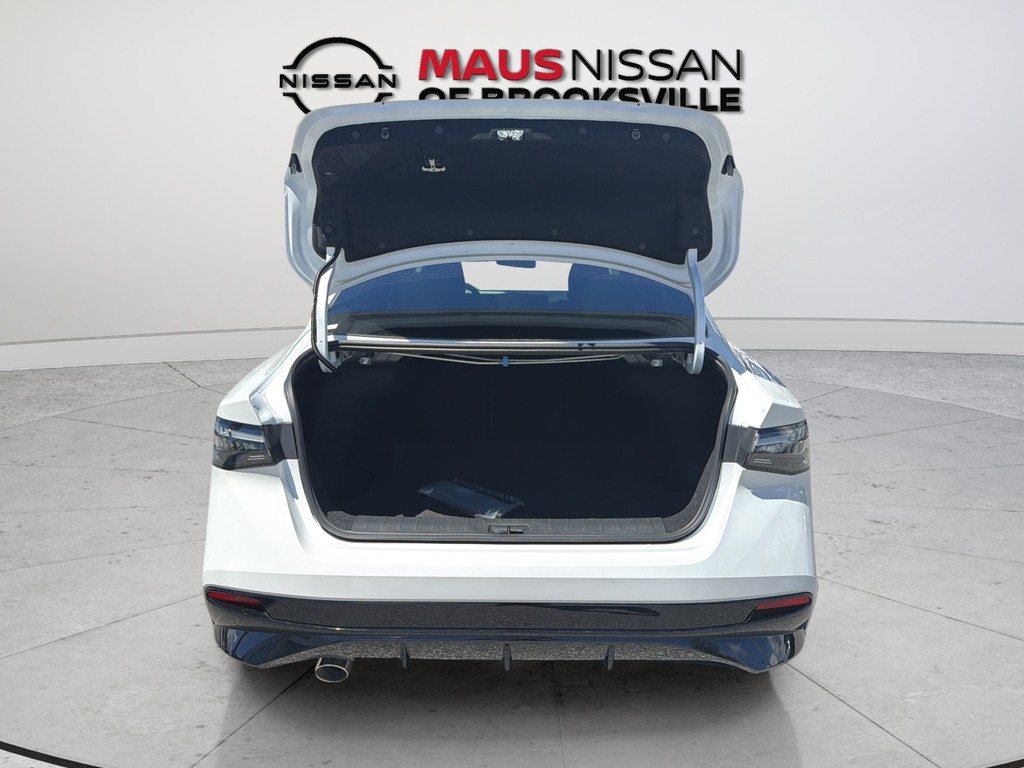 New 2027 White Nissan SR image 15