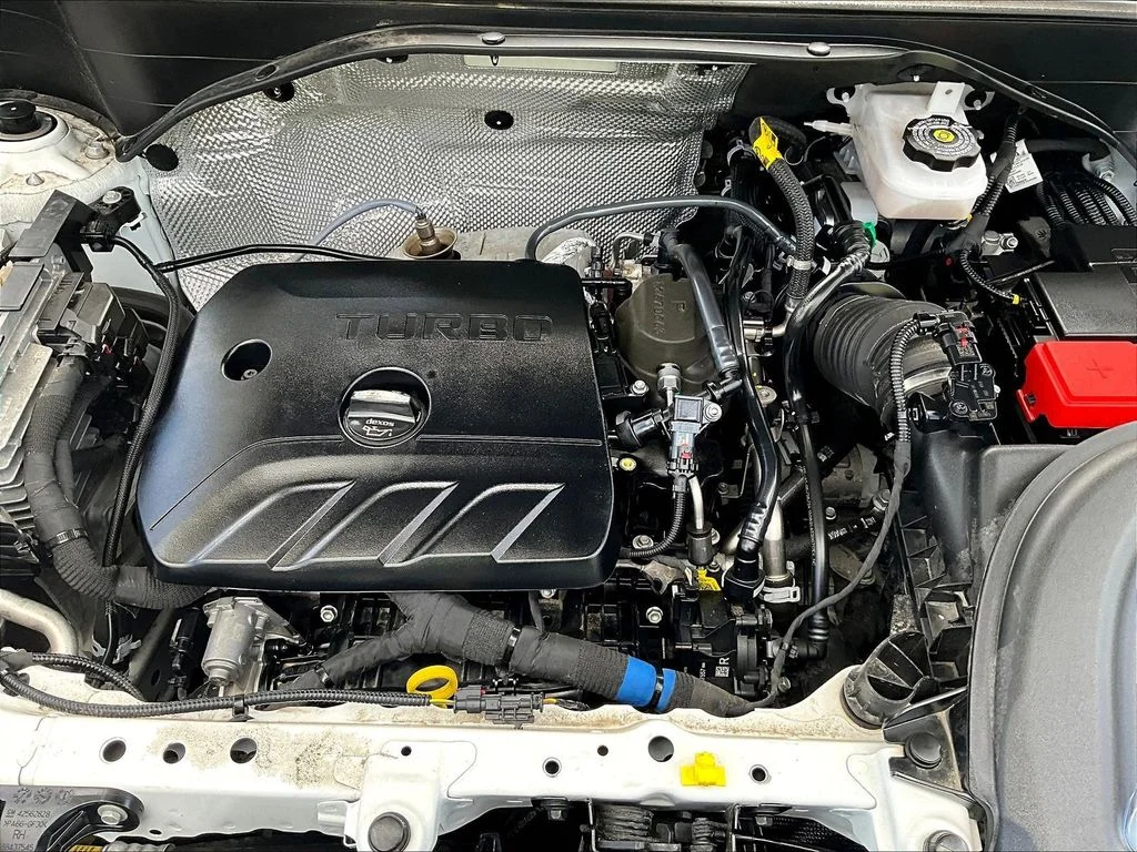 Used 2025 White Buick Preferred image 30
