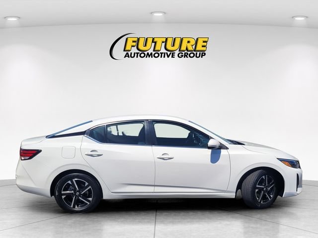 Used 2024 White Nissan SV image 3