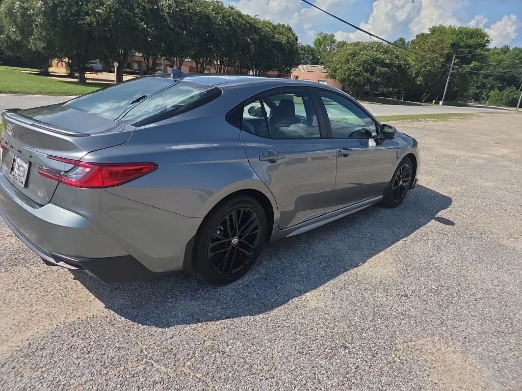 Used 2025  Toyota SE image 11
