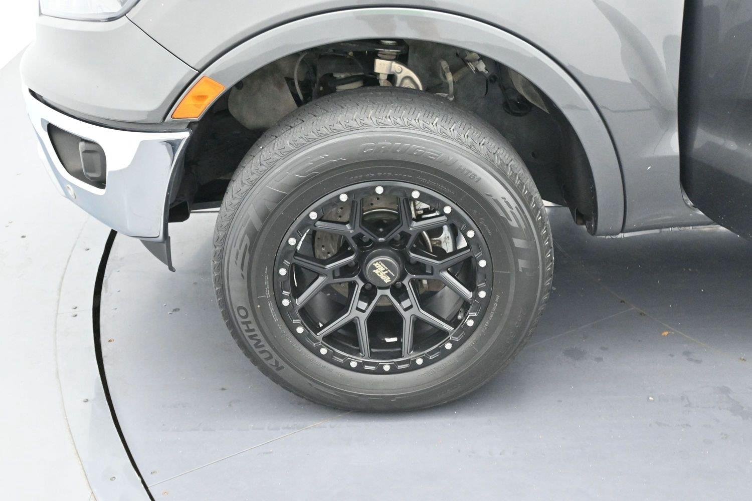 Used 2019 Magnetic Ford XLT image 32