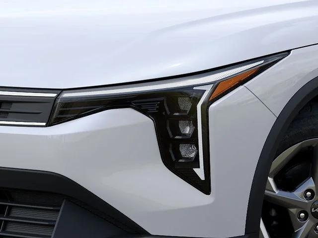 New 2026 White Kia LXS image 11
