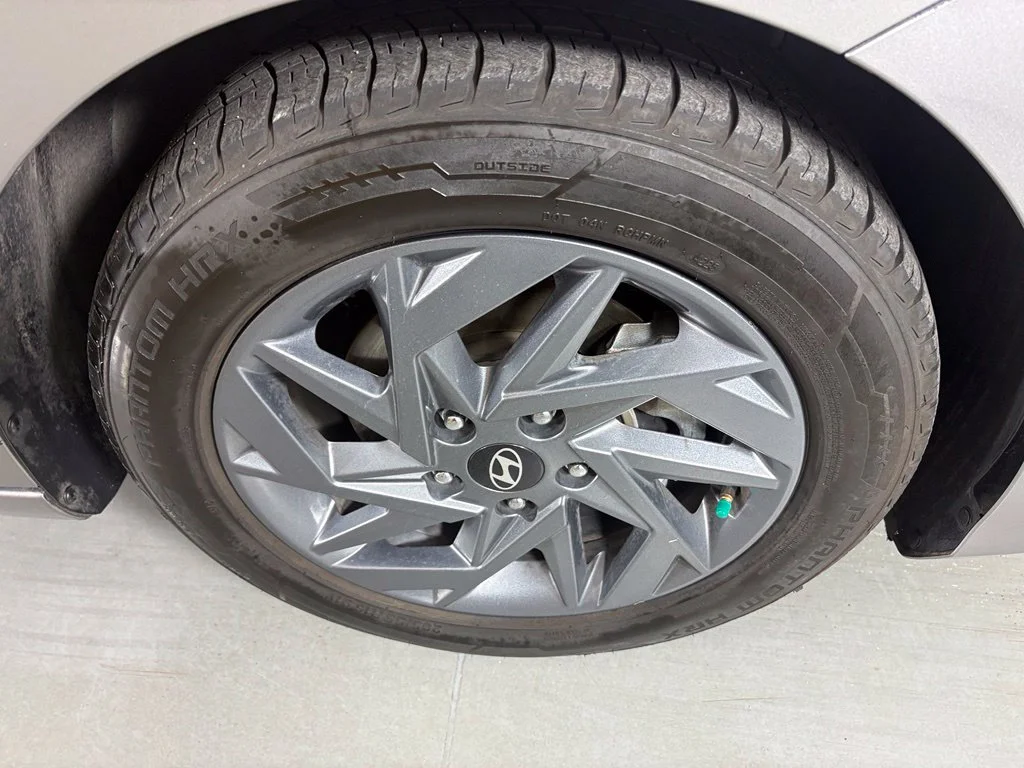 Used 2024 Silver Hyundai SEL image 11