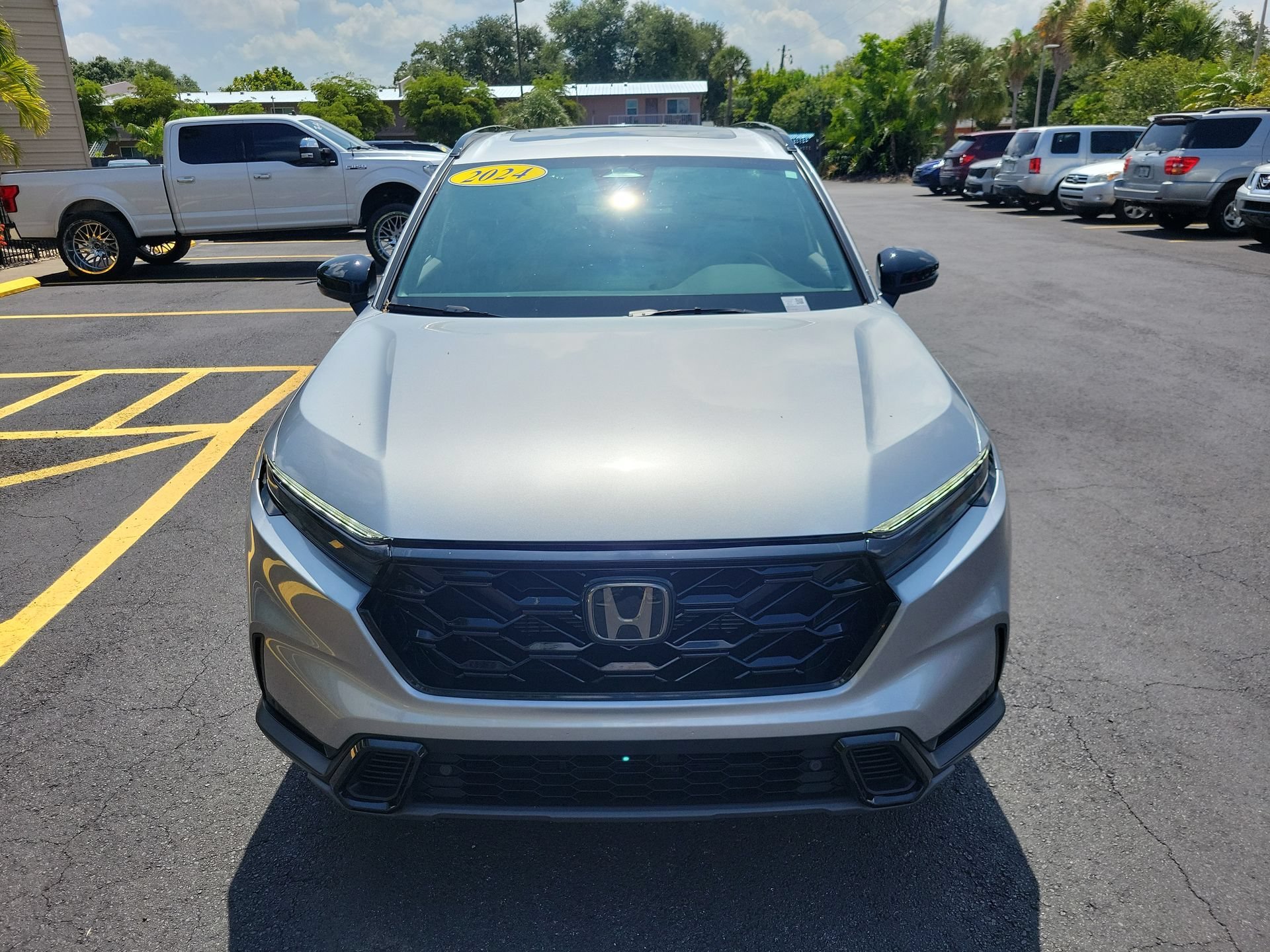 Certified Used 2024 Lunar Silver Metallic Honda Sport-L image 4