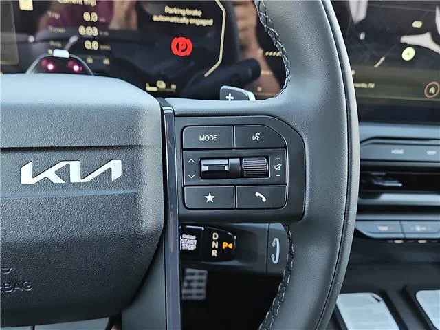 New 2027 Glacial White KIA X-Line SX All-Wheel Drive image 19