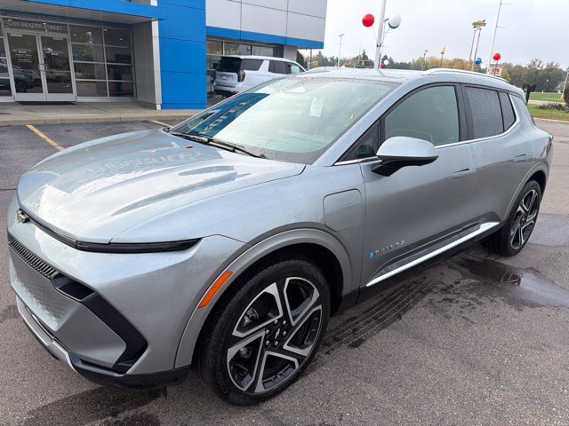 Used 2025 Sterling Gray Metallic Chevrolet LT image 2