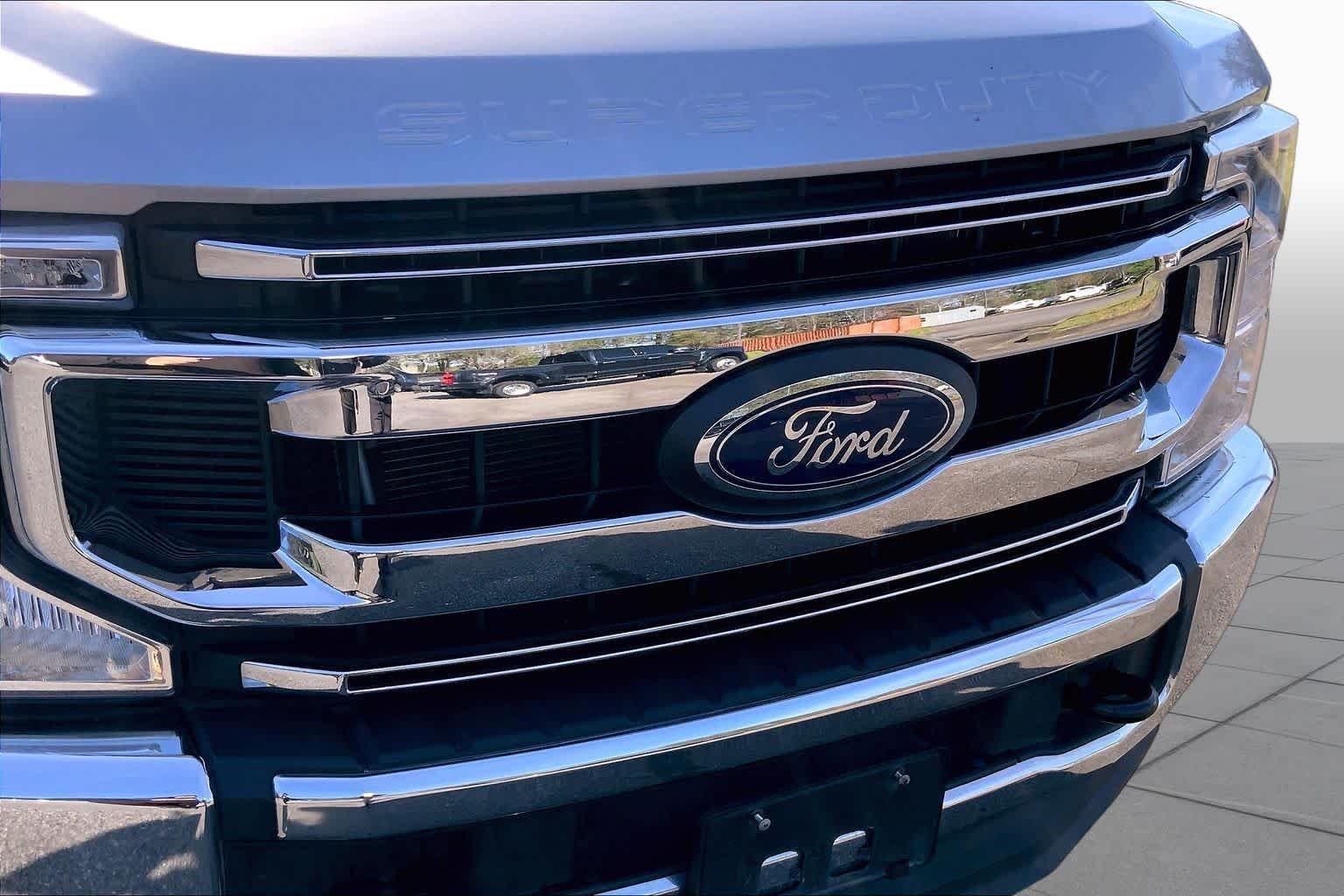 Used 2022 Iconic Silver Ford XLT image 30
