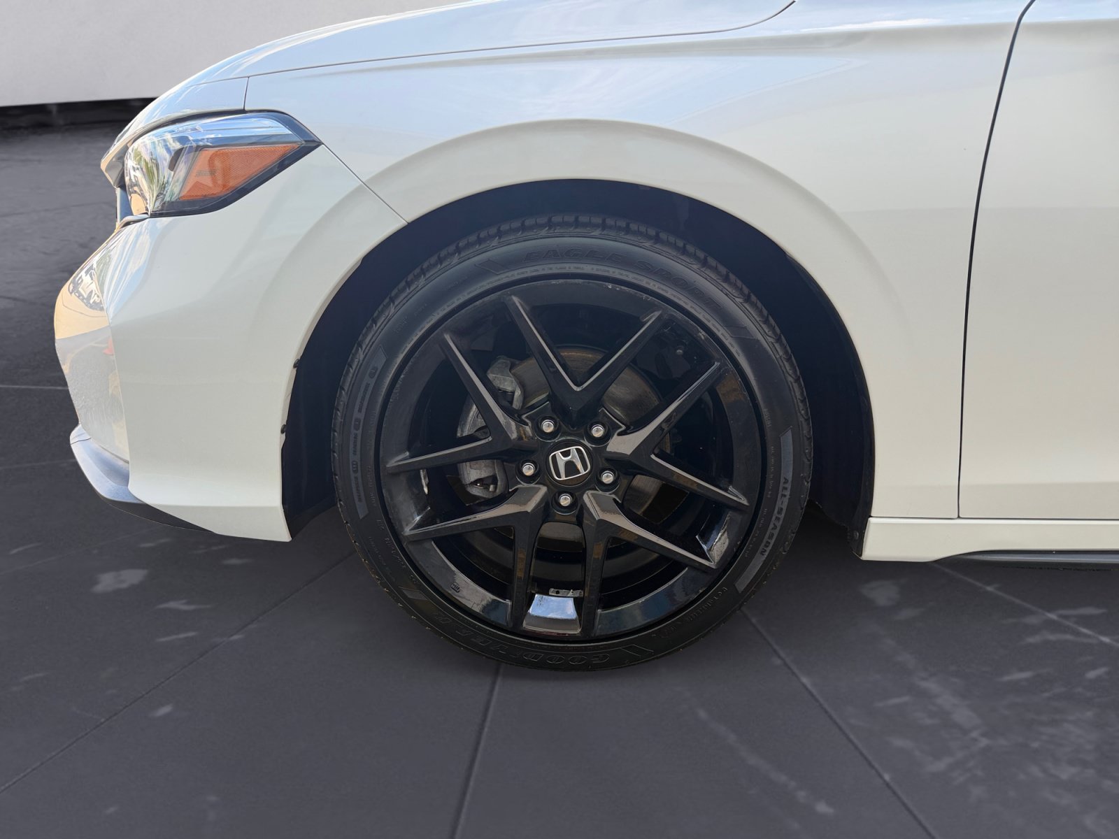 Certified Used 2025 Platinum White Pearl Honda Sport image 39