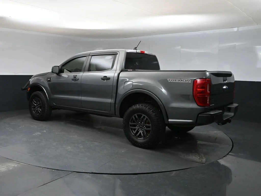 Used 2021 Gray Metallic Ford XLT image 4