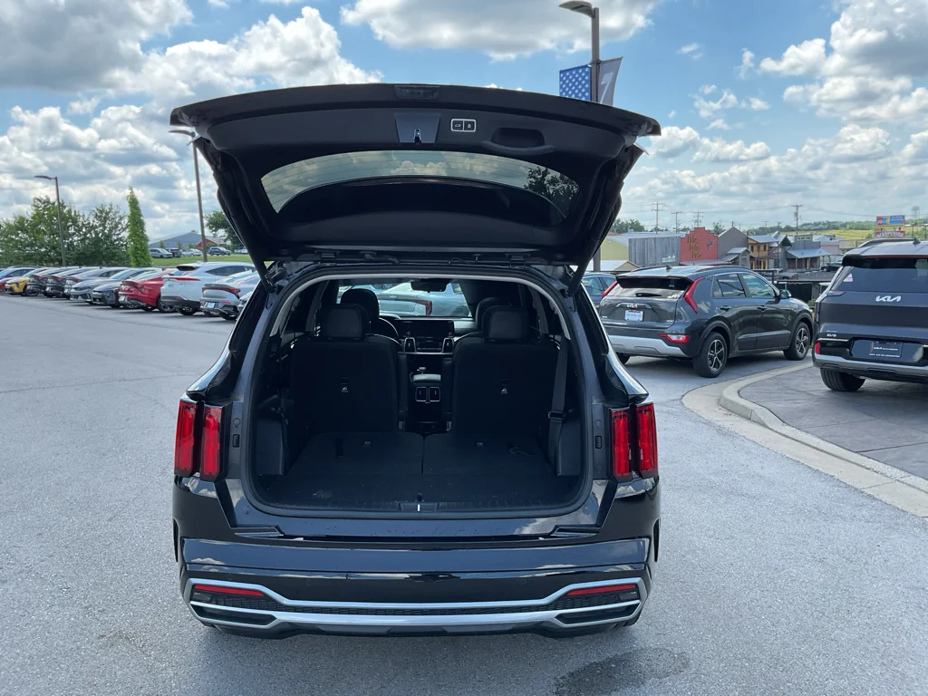 Used 2022 Ebony Black Kia SX image 14