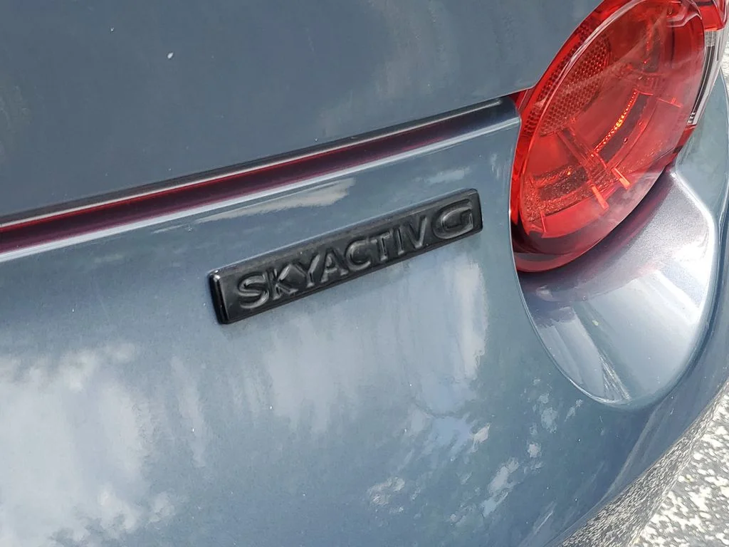 Used 2021 Gray Mazda Club image 10